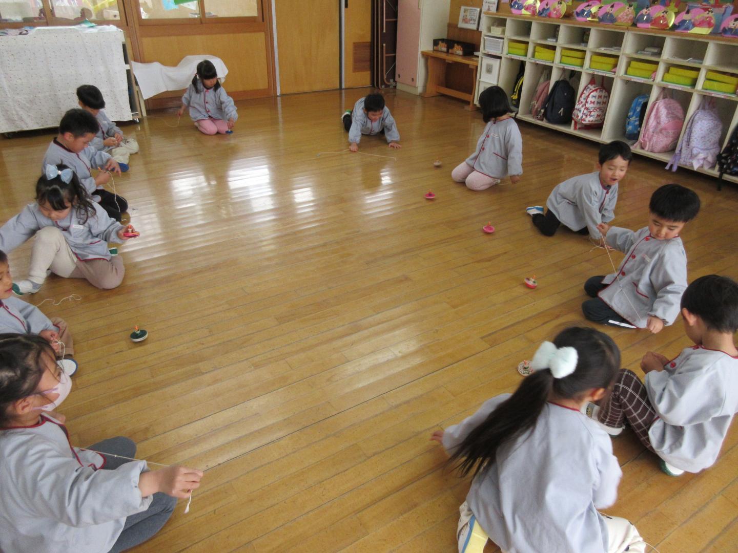 こま回し大会　4歳児