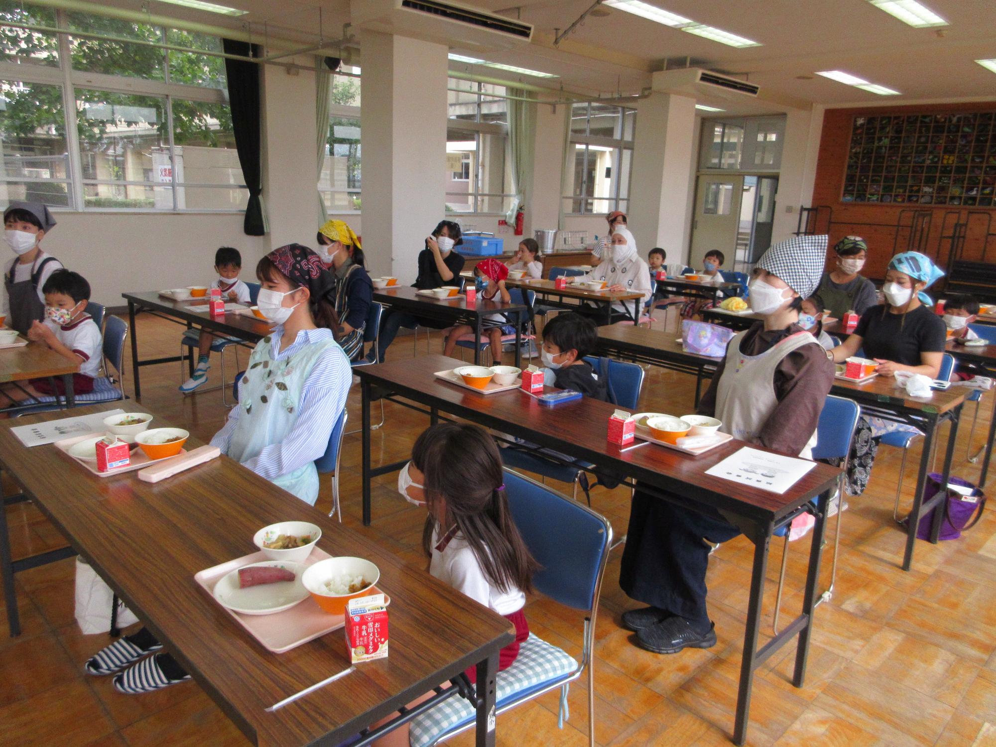 給食試食会