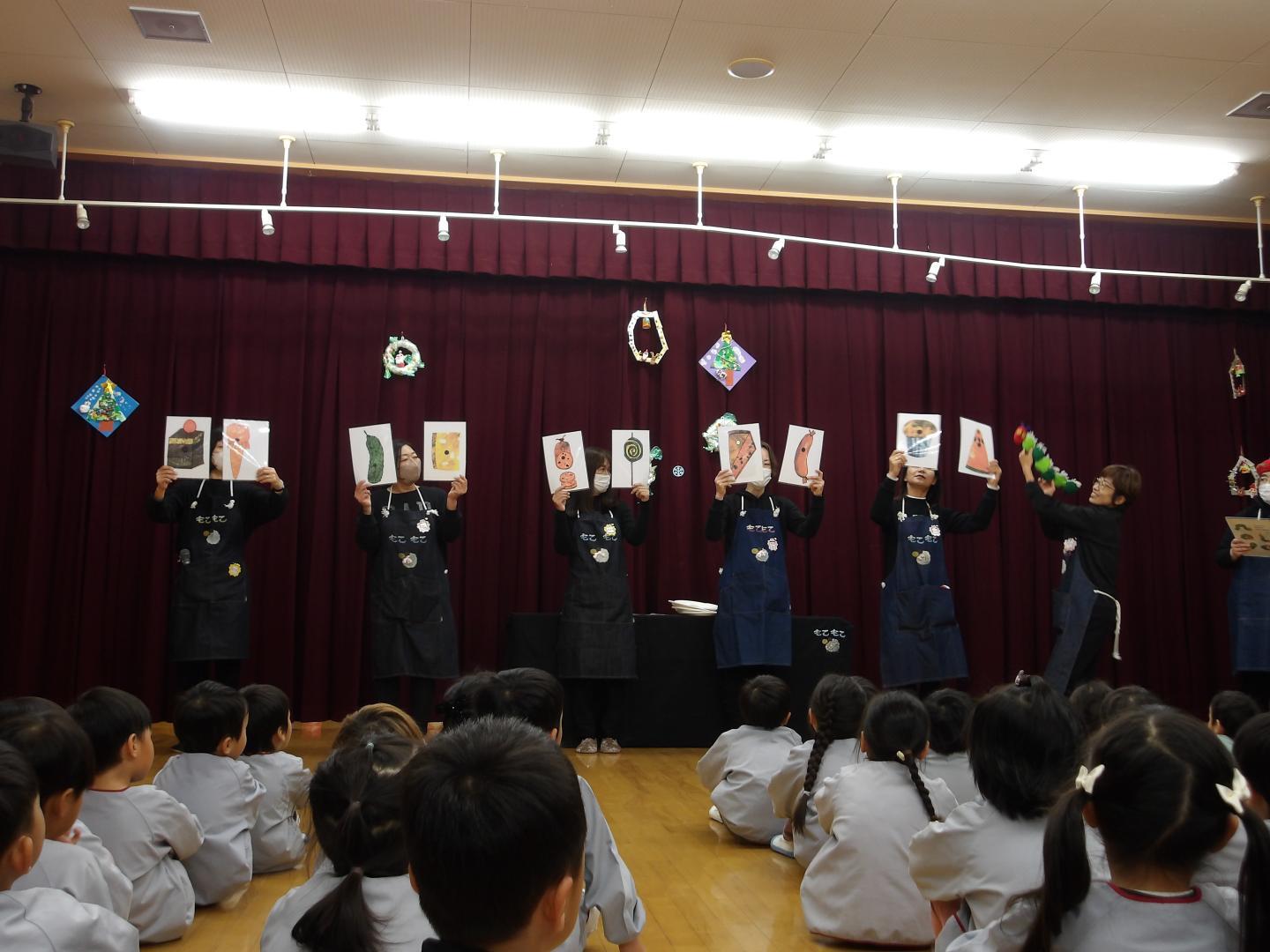 なかよし会　人形劇