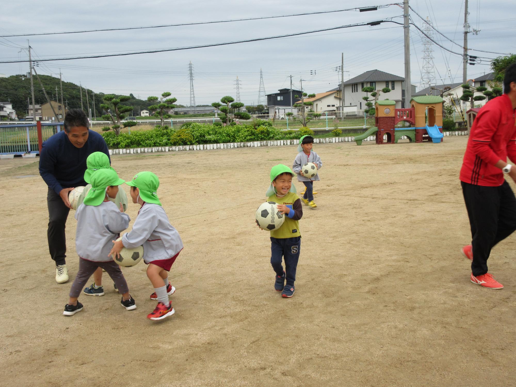 サッカー教室3歳児