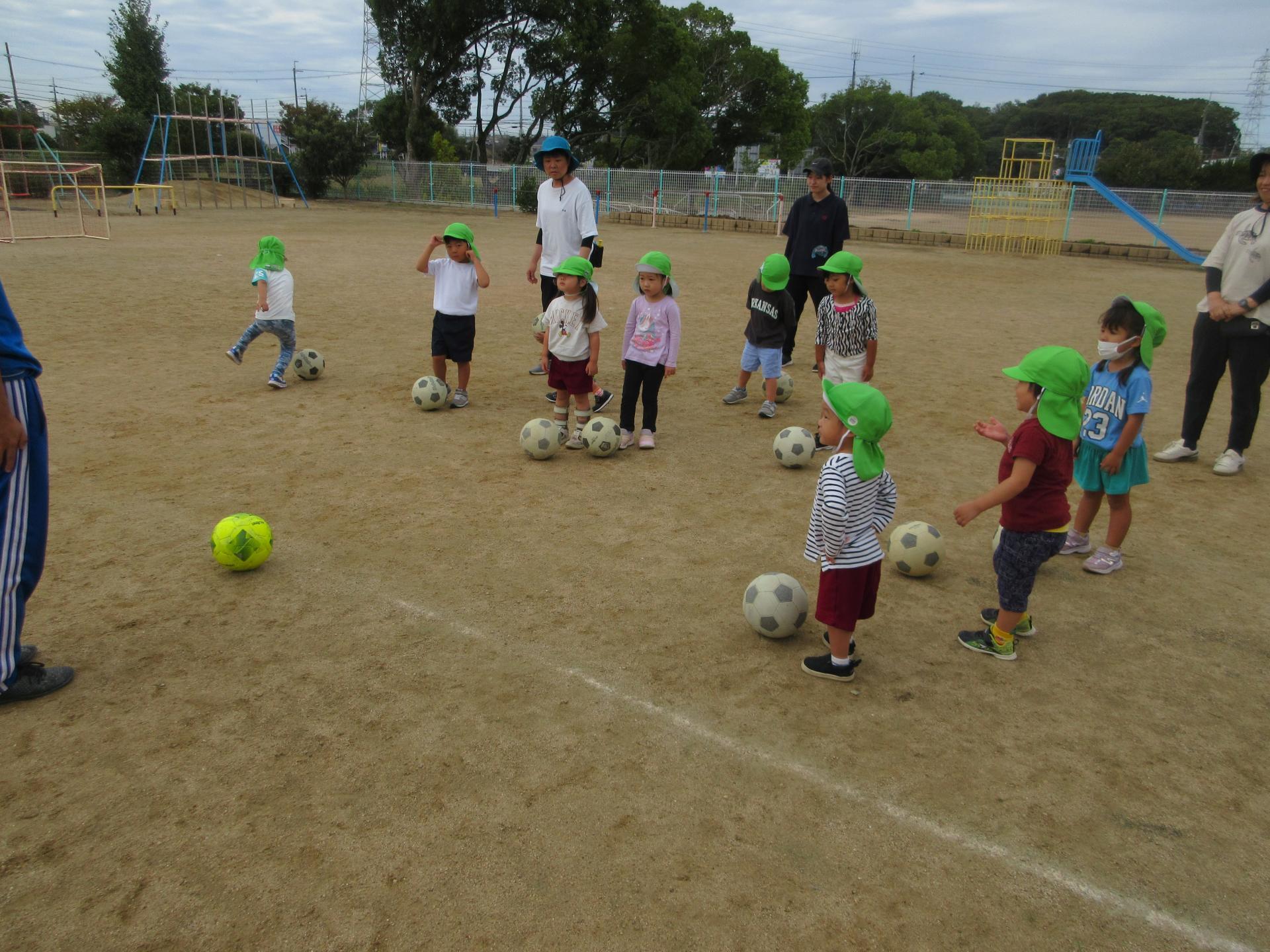 サッカー教室　3歳児