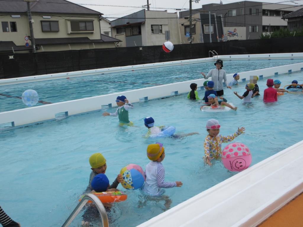 氷丘小学校プール遊び