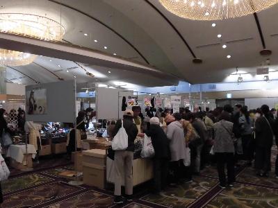 靴下まつりの販売会場の様子