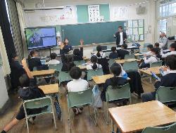 R7年1021出前講座の写真1