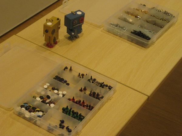 様々なロボットパーツ