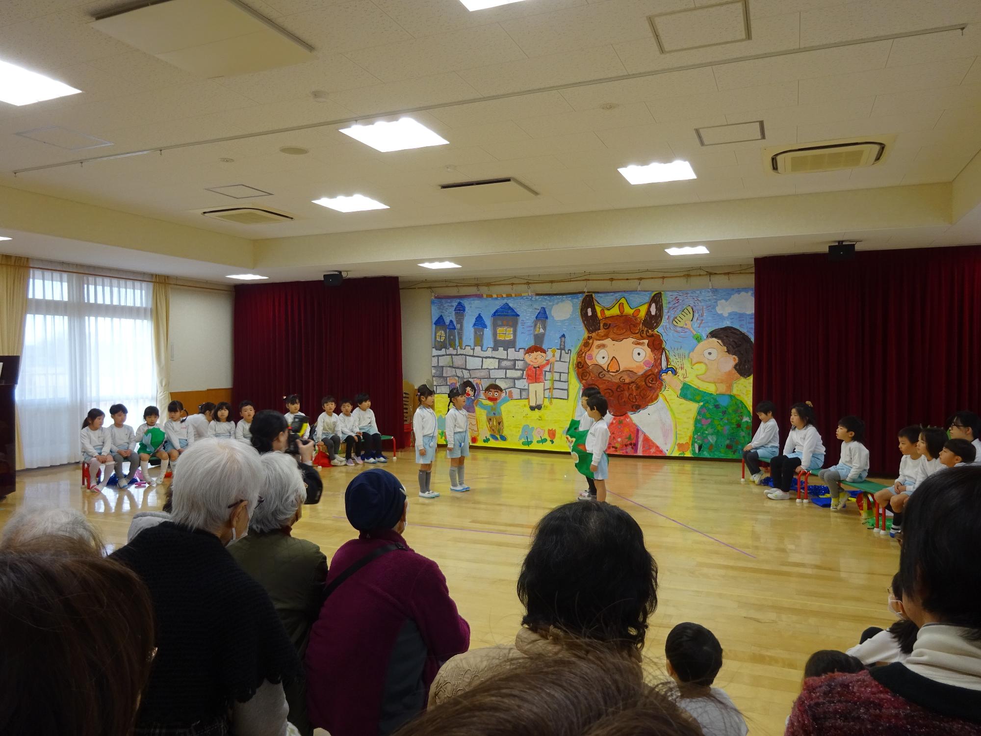 王様の耳はロバの耳　お遊戯