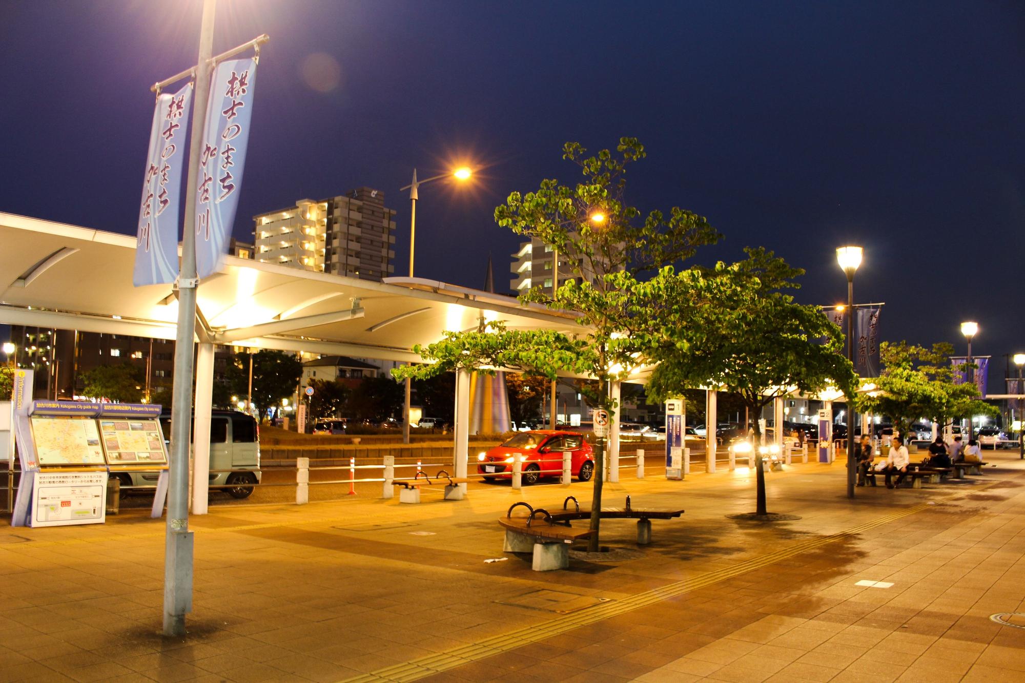 夜の加古川駅