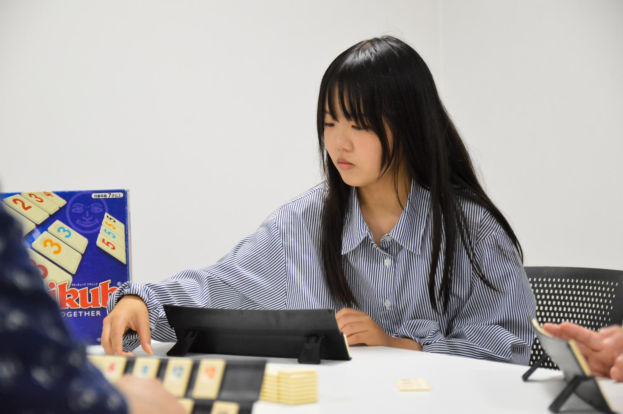ラミィキューブを対戦する先田さん