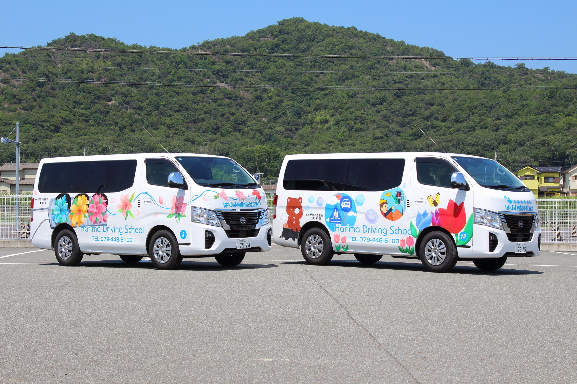 デザインバス　運転席側