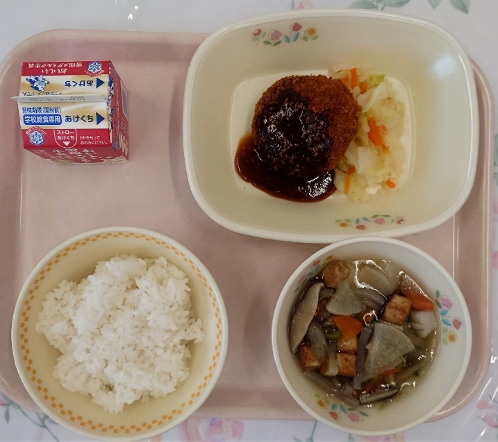 給食の写真