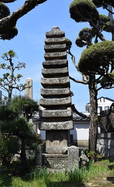 福田寺の十一重塔