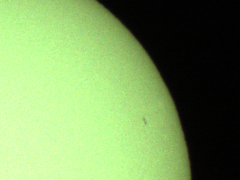 小型太陽望遠鏡で見た太陽黒点