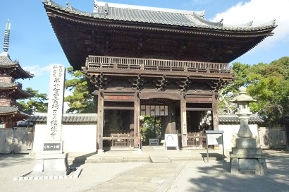 鶴林寺門前の写真