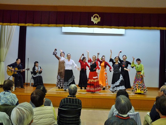 サークルのフラメンコ披露