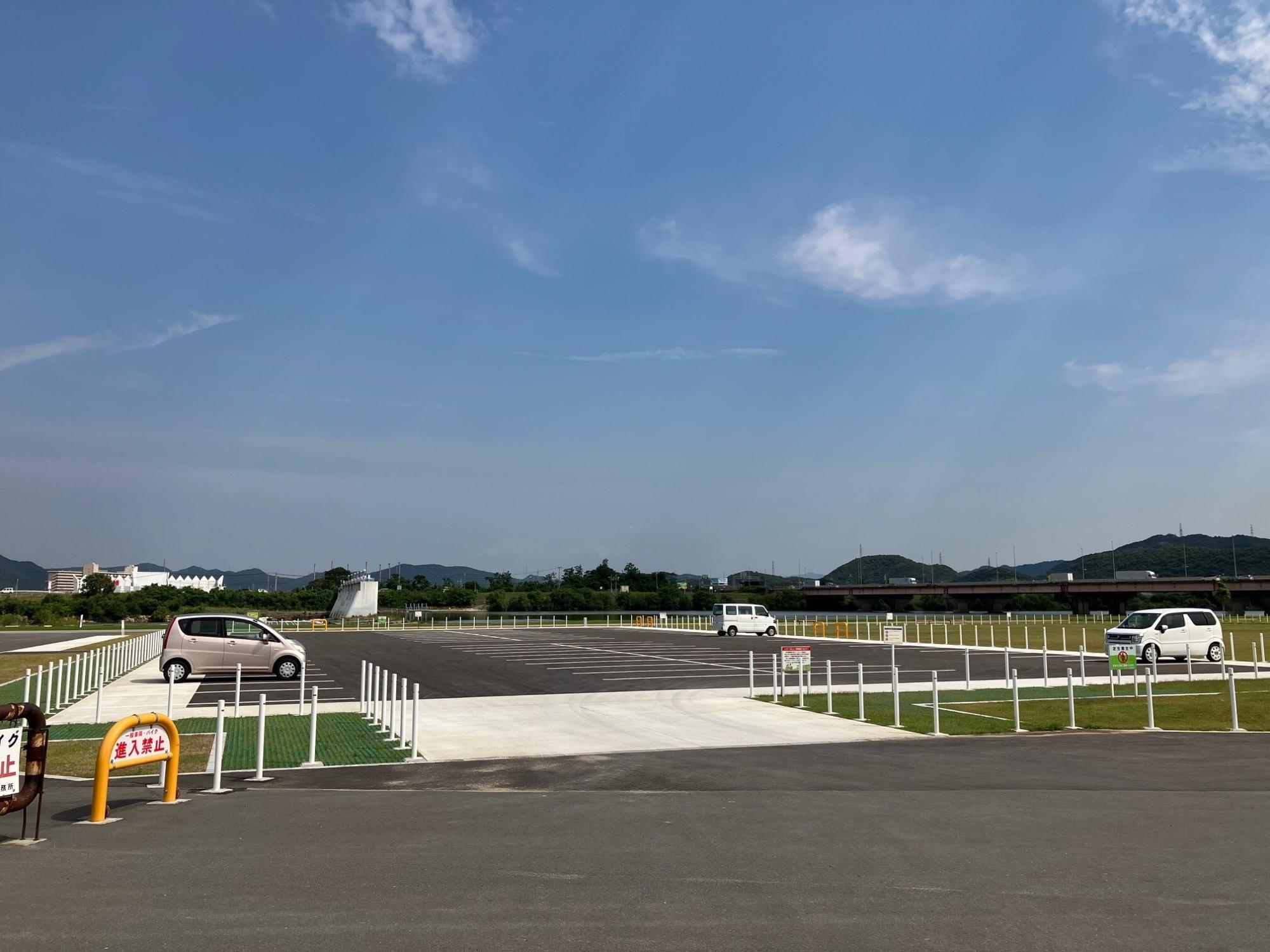 河川敷整備の様子3