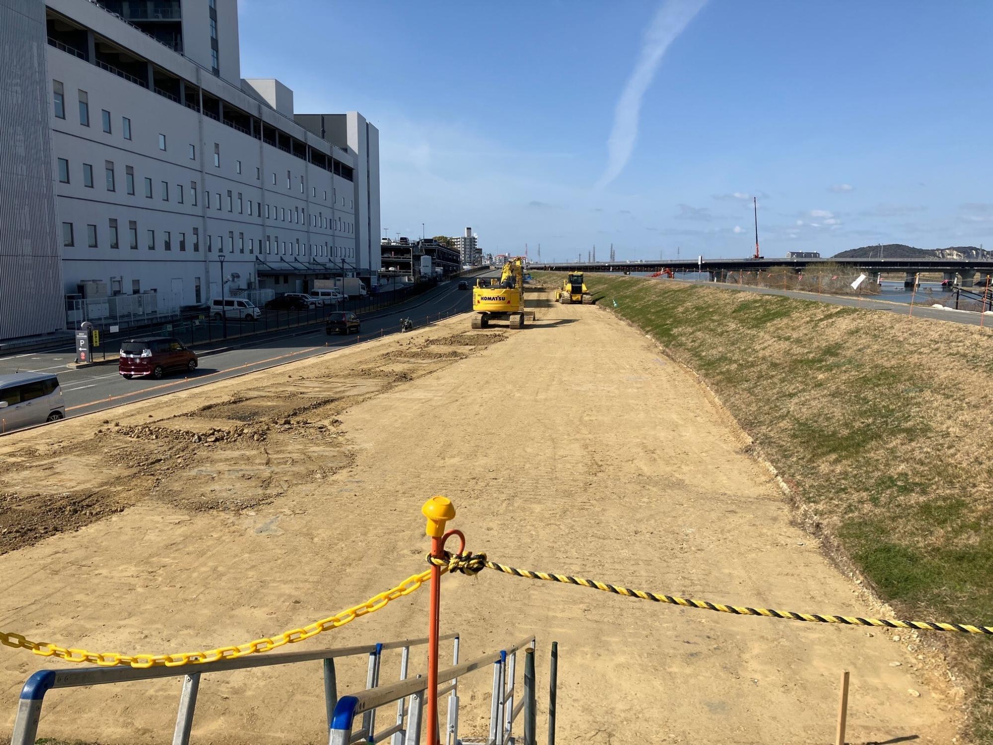 河川敷整備の様子7