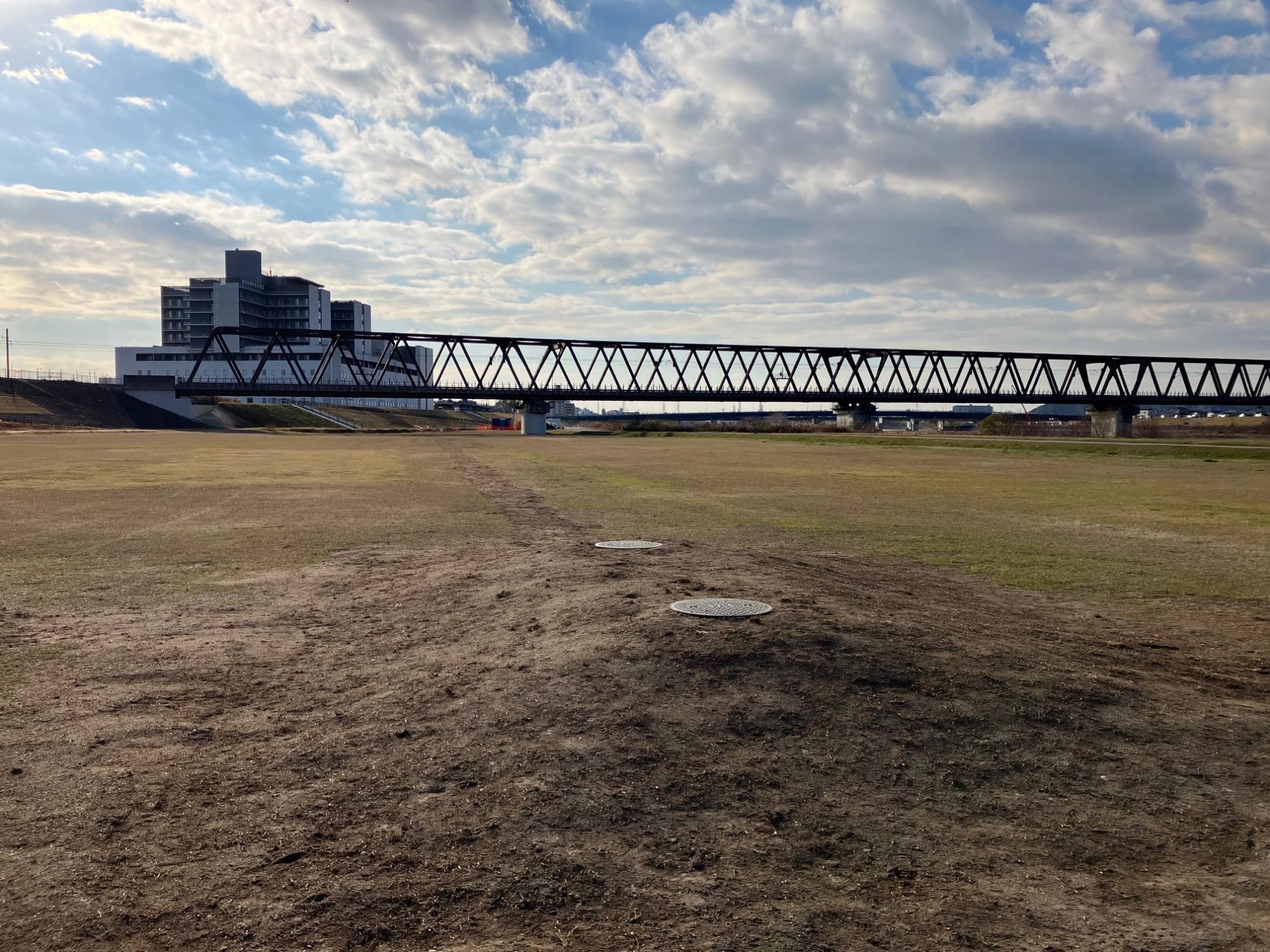 河川敷整備の様子1