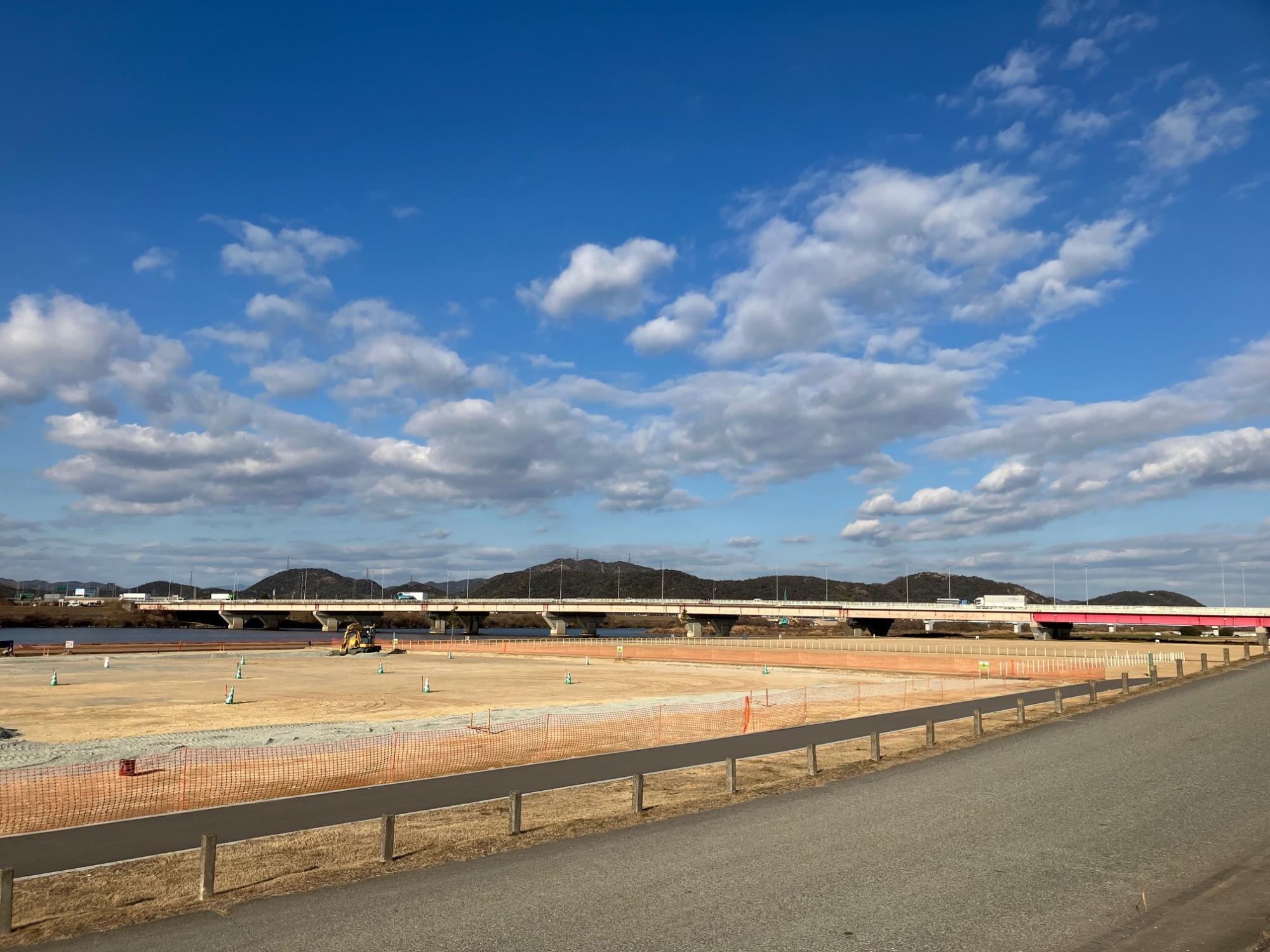 河川敷整備の様子9