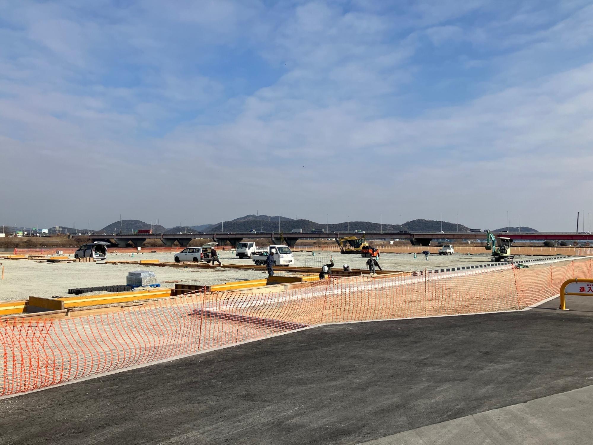 河川敷工事の様子8