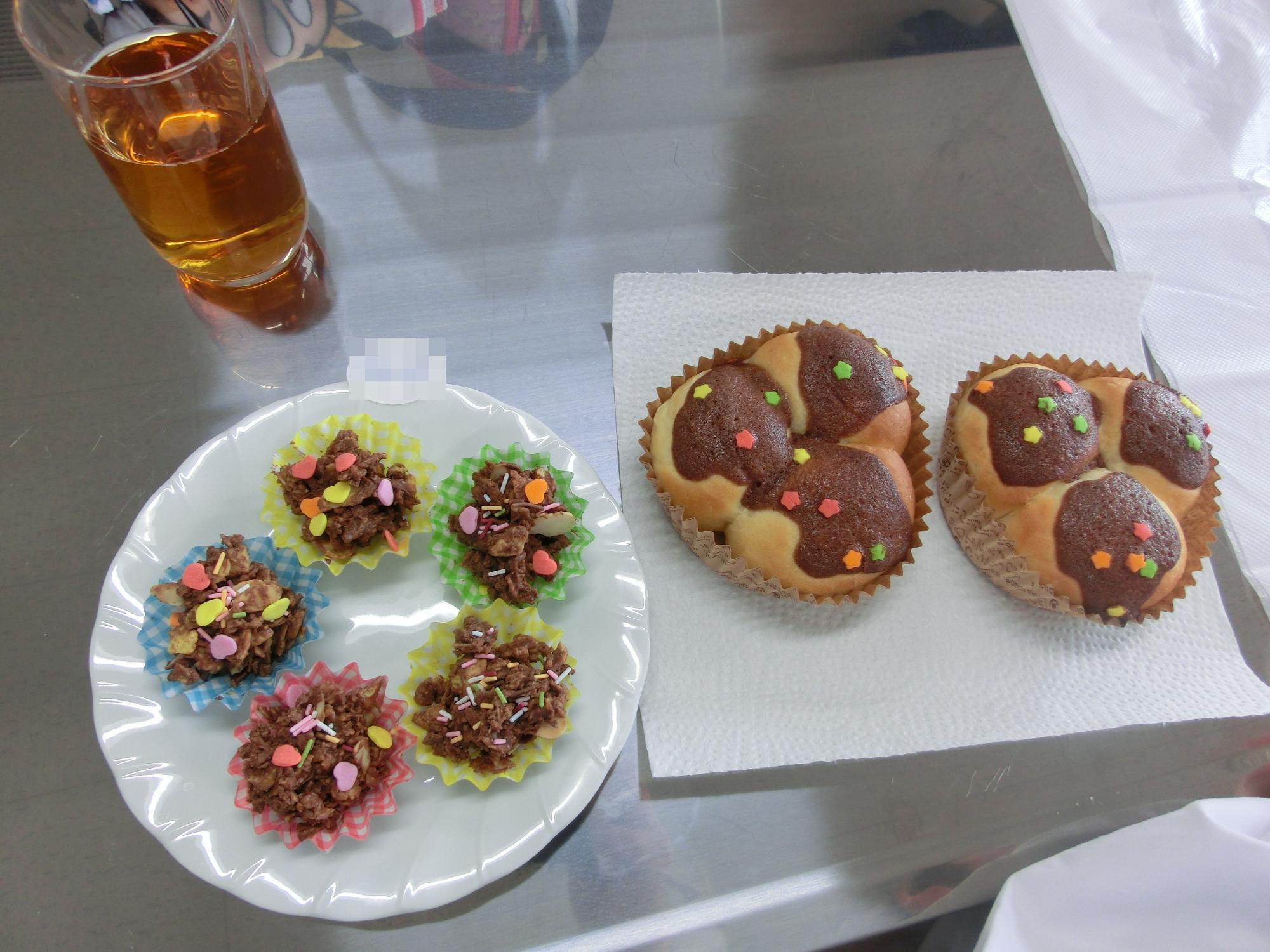 野口公民館　子ども手作りバレンタインの様子