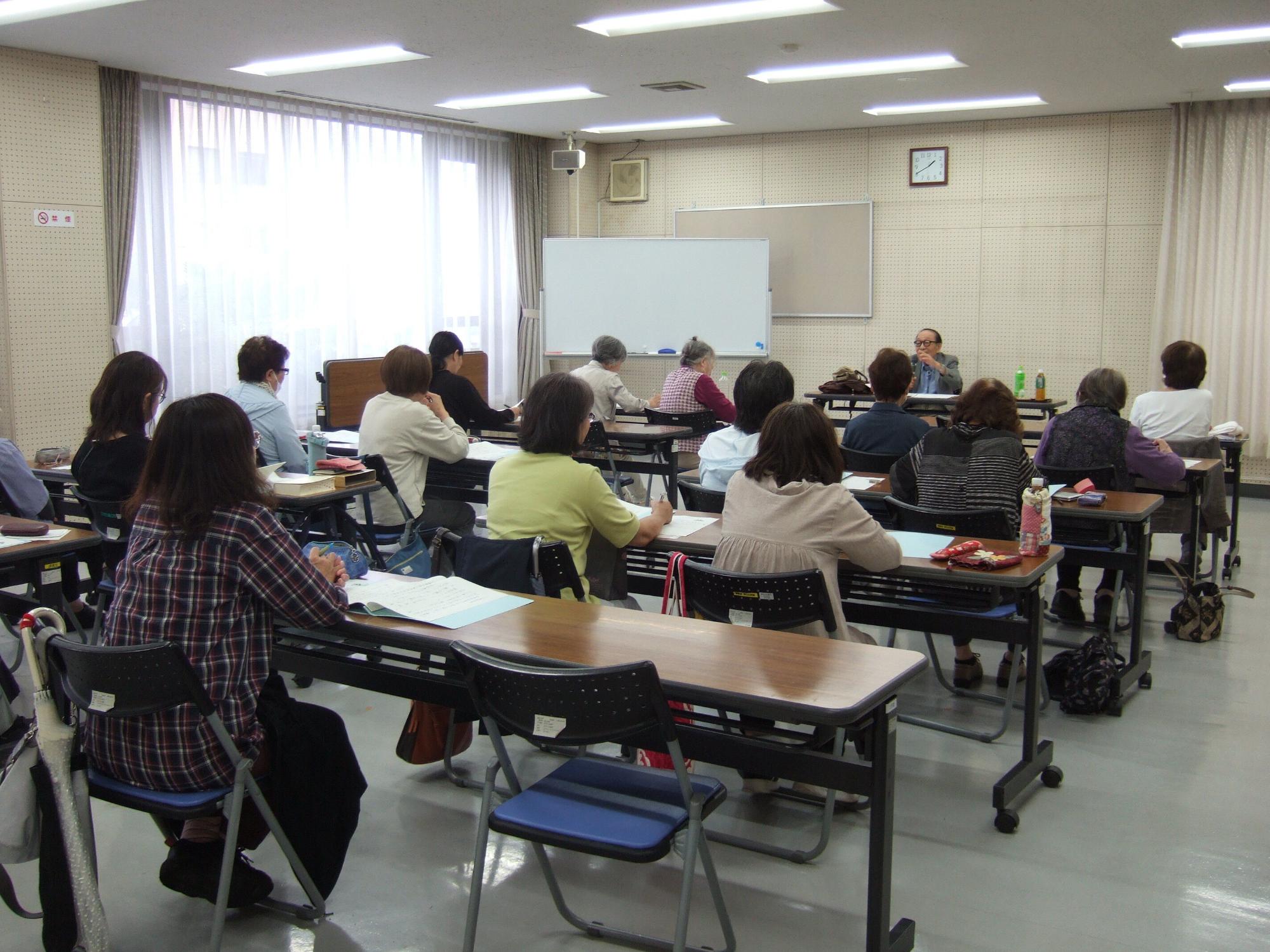 古典文学講座の様子