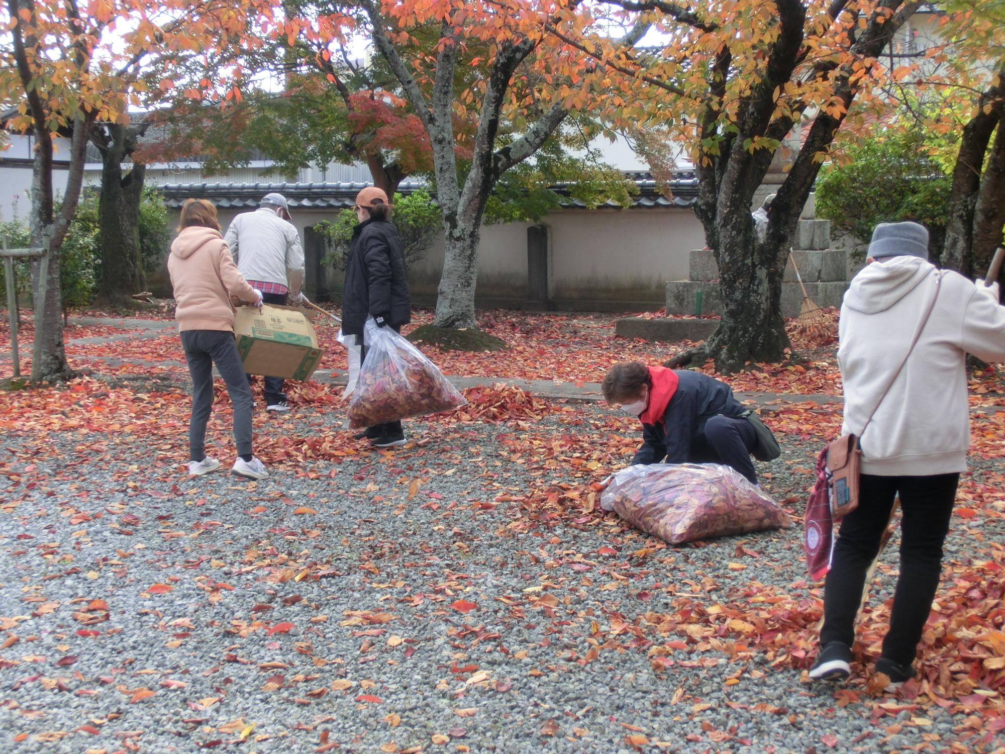 野口ふれあい大学ボランティアの様子